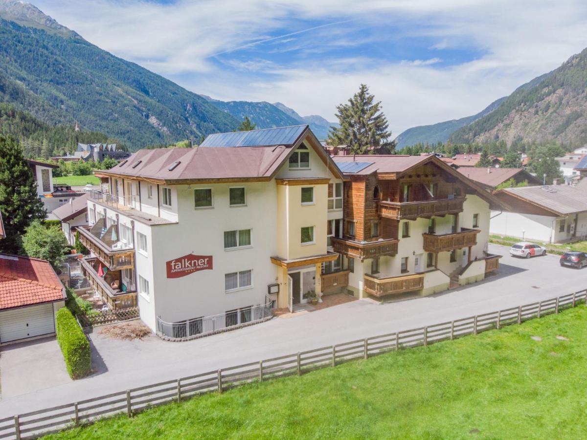Apartment Falkner-1 By Interhome Oberlängenfeld Dış mekan fotoğraf